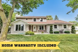 2719 Woodland Hills Ct, Green Bay, WI 54311 - Photo 1