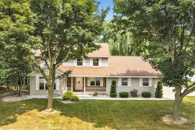 2719 Woodland Hills Court, Green Bay, WI 54311 - Photo 3