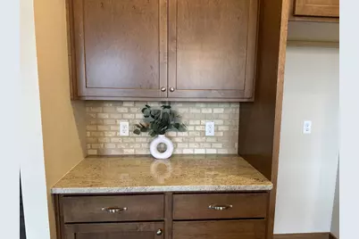 8314 Marlo Avenue, Neenah, WI 54956 - Photo 5