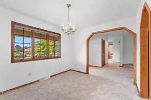 1525 Parkview Dr, New London, WI 54961 - Photo 13