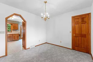 1525 Parkview Dr, New London, WI 54961 - Photo 15