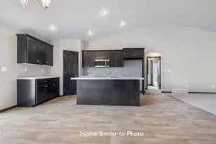 1278 Putnam Dr, Pulaski, WI 54162 - Photo 9