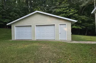 927 S Oakwood St, Hancock, WI 54943 - Photo 35