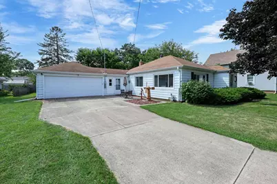 1713 Walnut Street, Oshkosh, WI 54901 - Photo 3