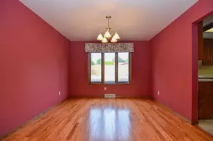 2360 La Rue Ln, Green Bay, WI 54313 - Photo 9