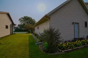 2360 La Rue Ln, Green Bay, WI 54313 - Photo 55