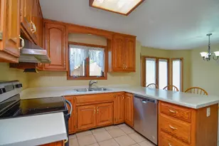 2360 La Rue Ln, Green Bay, WI 54313 - Photo 13