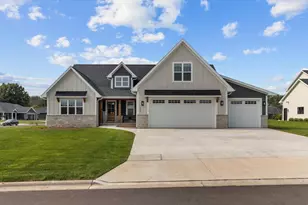 1029 Lancaster Ct, Green Bay, WI 54313 - Photo 1