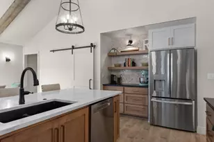 1029 Lancaster Ct, Green Bay, WI 54313 - Photo 11