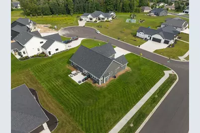 1029 Lancaster Court, Green Bay, WI 54313 - Photo 71