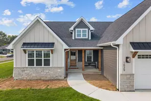 1029 Lancaster Ct, Green Bay, WI 54313 - Photo 3