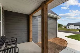 1029 Lancaster Ct, Green Bay, WI 54313 - Photo 5