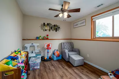 1795 Woodstock Street, Oshkosh, WI 54904 - Photo 15