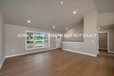 1033 Gray Street, Green Bay, WI 54303 - Photo 3