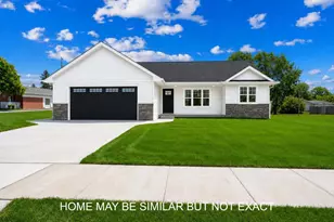 1033 Gray St, Green Bay, WI 54303 - Photo 1