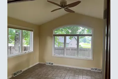 2151 Woodcrest Drive, Green Bay, WI 54304 - Photo 5