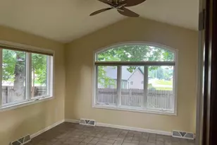2151 Woodcrest Dr, Green Bay, WI 54304 - Photo 5