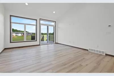3385 Shawano Avenue, Green Bay, WI 54313 - Photo 15