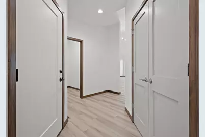 3385 Shawano Avenue, Green Bay, WI 54313 - Photo 5