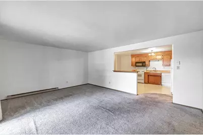 1045 Marvelle Lane #B1, Green Bay, WI 54304 - Photo 7