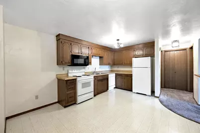 1045 Marvelle Lane #B1, Green Bay, WI 54304 - Photo 3