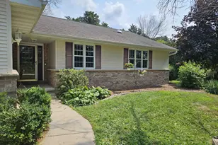 3830 Nicolet Dr, Green Bay, WI 54311 - Photo 3