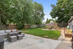 833 Jefferson St, Oshkosh, WI 54901 - Photo 39