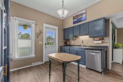 833 Jefferson Street, Oshkosh, WI 54901 - Photo 7