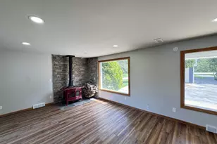 E9278 County Rd X, New London, WI 54961 - Photo 3