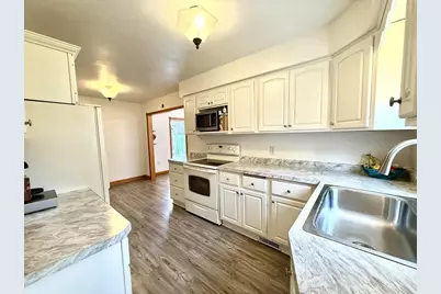 435 Weis Avenue, Fond du Lac, WI 54935 - Photo 9