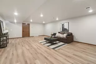 2645 Cornell Ave, Neenah, WI 54956 - Photo 29