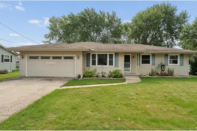 1045 Grove Street, Menasha, WI 54952 - Photo 1