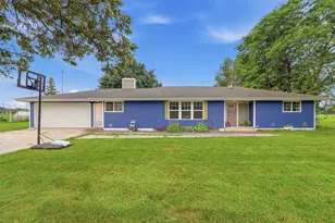 884 E Division St, Fond du Lac, WI 54935 - Photo 1