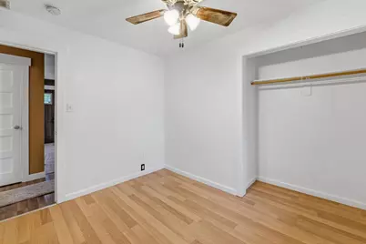 884 E Division Street, Fond du Lac, WI 54935 - Photo 11