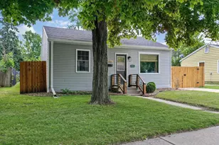 1831 14th Ave, Green Bay, WI 54304 - Photo 3