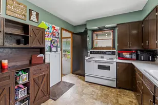 344 E Johnson St, Fond du Lac, WI 54935 - Photo 7