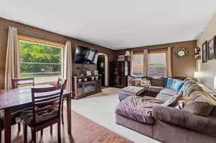 344 E Johnson St, Fond du Lac, WI 54935 - Photo 3