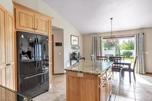 3619 Crocus Dr, De Pere, WI 54115 - Photo 13