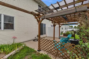 406 Greenbriar Ave, Fond du Lac, WI 54935 - Photo 29