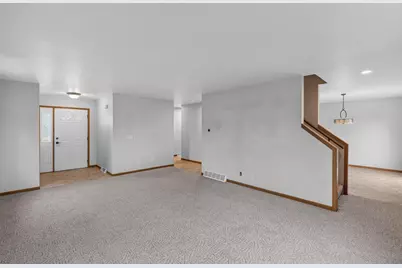 406 Greenbriar Avenue, Fond du Lac, WI 54935 - Photo 7