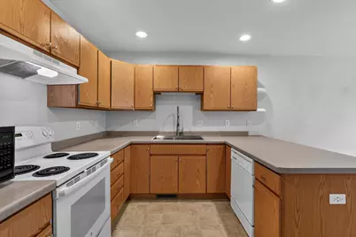 406 Greenbriar Avenue, Fond du Lac, WI 54935 - Photo 11