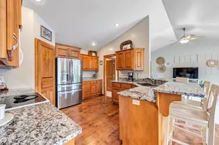 2519 Turnbury Rd, Green Bay, WI 54313 - Photo 9