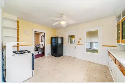 107 W 16th Avenue, Oshkosh, WI 54902 - Photo 23