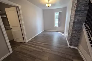 1040 Blaine St, Marinette, WI 54143 - Photo 15