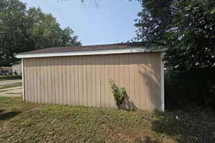 1040 Blaine St, Marinette, WI 54143 - Photo 29