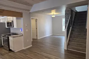 1040 Blaine St, Marinette, WI 54143 - Photo 9
