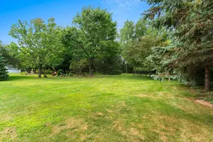 2906 Sunray Ln, Green Bay, WI 54313 - Photo 51