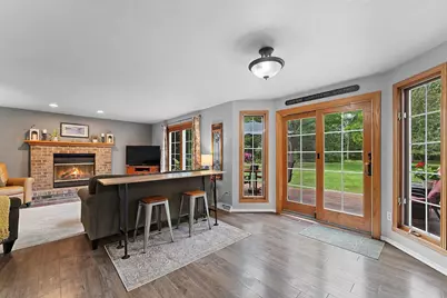 2906 Sunray Lane, Green Bay, WI 54313 - Photo 9