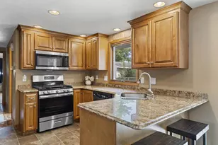 2423 Hampton Ave, Green Bay, WI 54311 - Photo 15