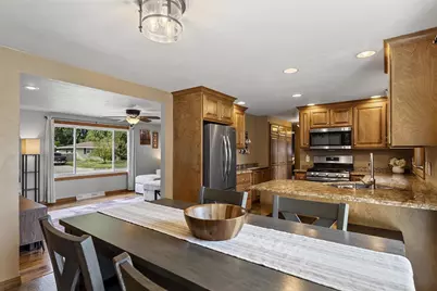 2423 Hampton Avenue, Green Bay, WI 54311 - Photo 9